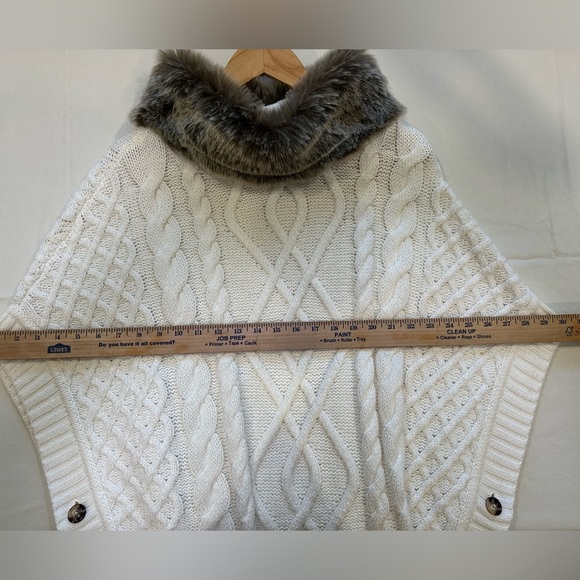 Talbots Faux Fur Collar Cableknit Poncho - Picture 6 of 7